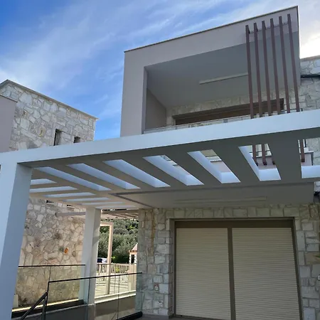 Aquaris Villa Chaniotis